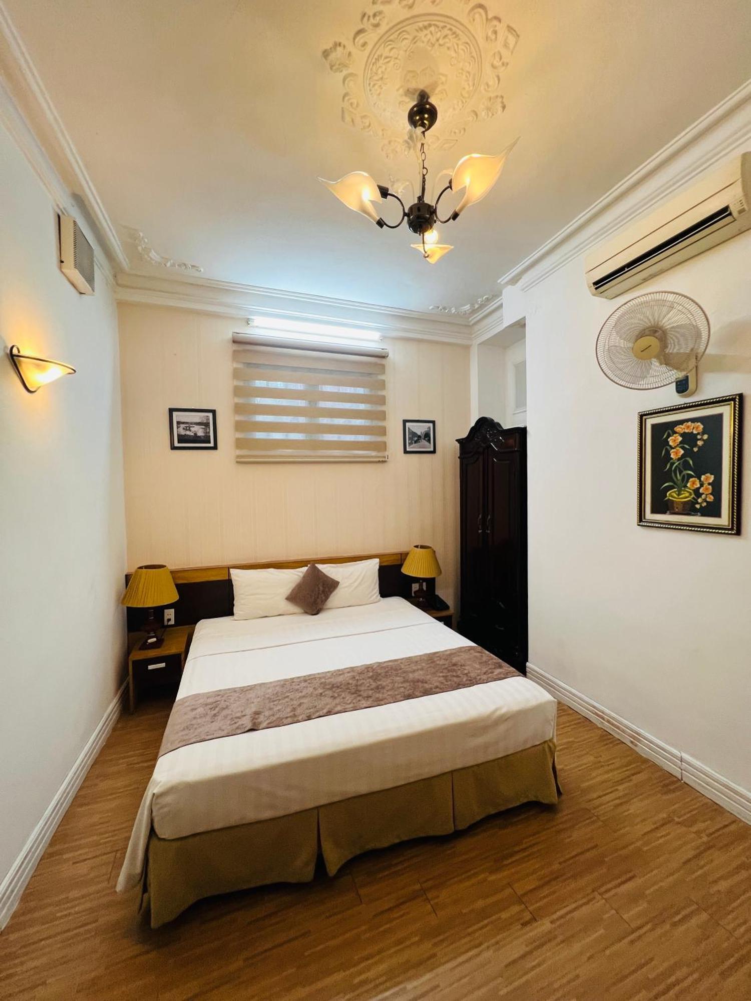 Hanoi Win Hotel & Travel Luaran gambar