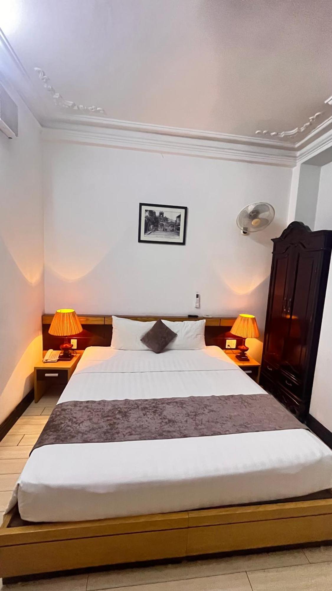 Hanoi Win Hotel & Travel Luaran gambar