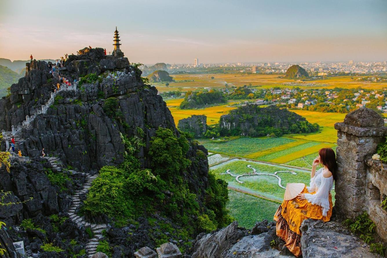 Hanoi Win Hotel & Travel Luaran gambar
